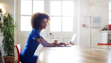 Learn how to apply for a job on linkedin