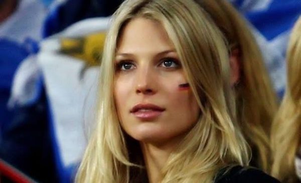 50 hottest wags (footballers wives & girlfriends )