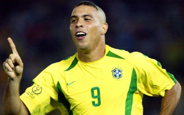 Photo of ronaldo in 2002 - brazilian soccer player
