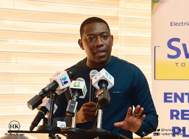 Address customers concerns within hours not days — energy minister