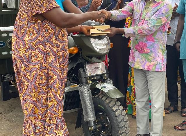 Vr central tongu mofa supports miyingor cassava processing group