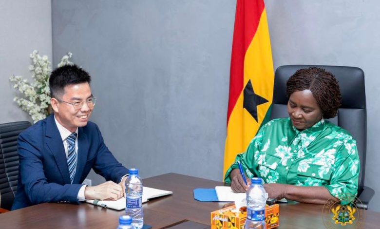 Vice president commends sunda group for sanitary pad donations